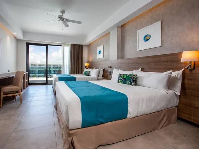 Luxury Tropical Gardenview Room